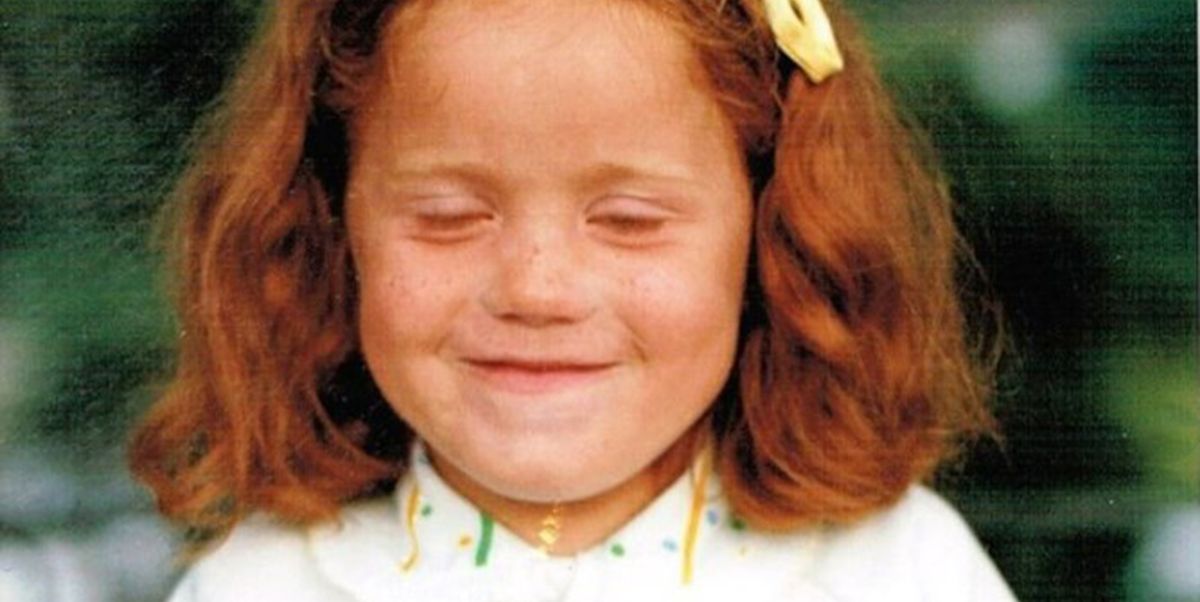 María Castro își sărbătorește ziua de naștere cu o fotografie specială din copilărie