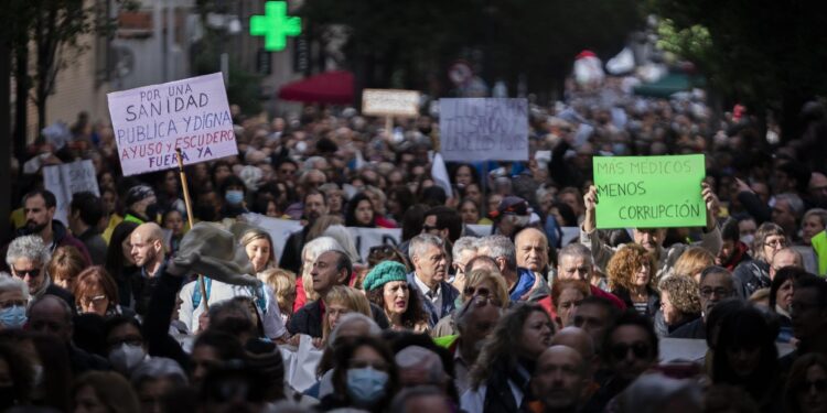 Ultimele știri, astăzi: de la greva sănătății de la Madrid până la dezbaterea privind modificările la bugete