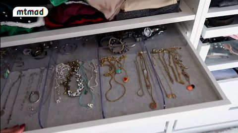 Marta Peñate își arată dressingul și cele mai scumpe haine Marta Peñate își arată dressingul și cele mai scumpe haine