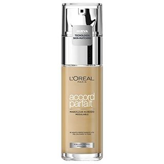 L'Oréal Paris Accord Parfait, Fond de ten natural Finish cu acid hialuronic, nuanță închisă a pielii, 5.N, 30 ml L'Oréal Paris Accord Parfait, Fond de ten natural Finish cu acid hialuronic, nuanță închisă a pielii, 5.N, 30 ml
