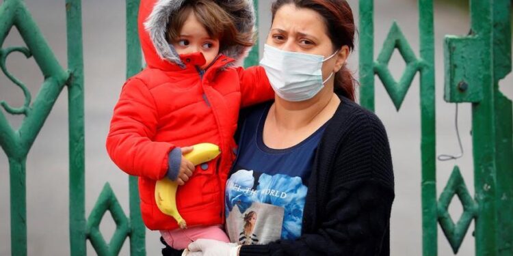 Veniturile legate de covid cresc ușor în Spania, dar transmisia scade