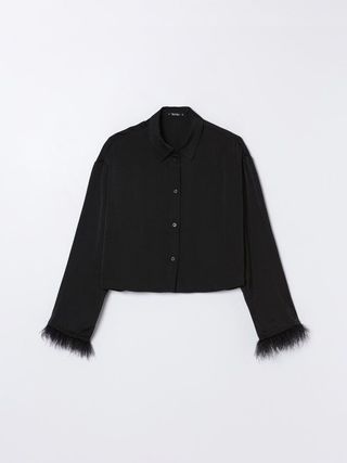 Top negru în stil cămașă cu pene Top negru în stil cămașă cu pene
