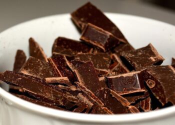 LISTA COMPLETĂ Companiile care au distribuit ciocolata neagră a alertei alimentare