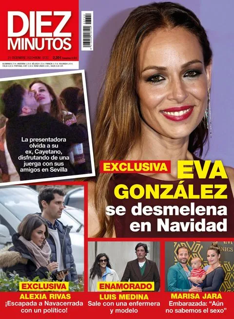 prezentatoarea se distra si la Sevilla, alexia rivas iese cu noua iubita a unui politician luis medina si o intervieveaza cu marisa jara