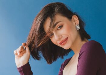 17 șampoane pentru păr gras pentru a scoate în evidență părul curat