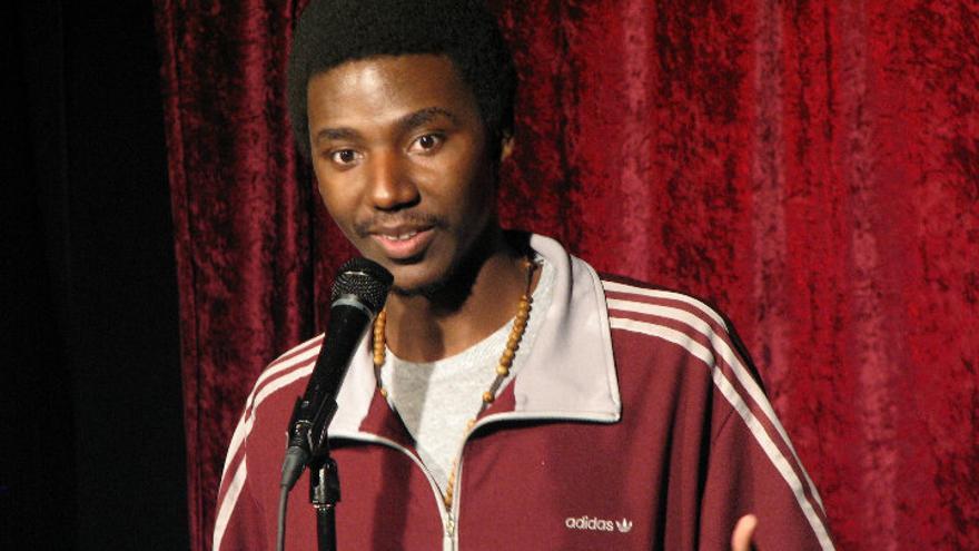 Comediantul Jerrod Carmichael va prezenta Globurile de Aur