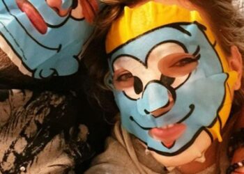 Marta Riesco și Antonio David Flores: întâlnire la frumusețe acasă