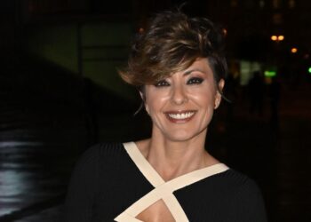 Sonsoles Ónega debutează la petrecerea de Crăciun de la Antena 3