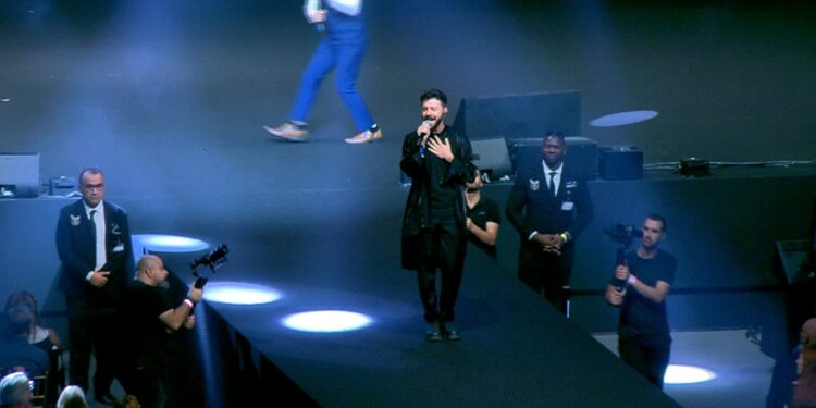 Bogdan-Ioan-pe-scena