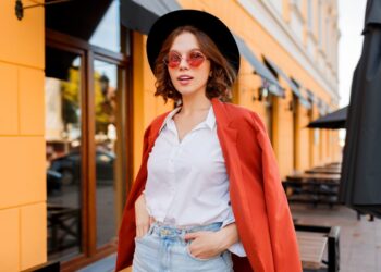 Garderoba minimalistă – cum să o creezi și ce să conțină?