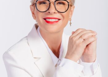 teo surprinsa de colegii de la kanal d