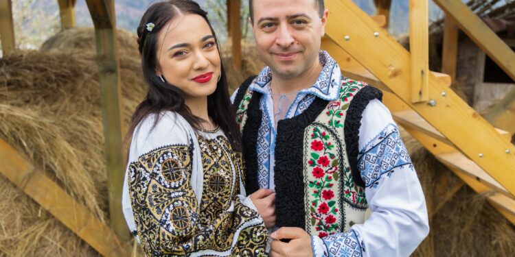 Cristian Harhată aka Cristian din Iași i-a dedicat bunicului piesa Asa bunicu' meu spunea