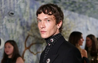 Un actor de 26 de ani a oprit timpul la Met Gala. Detaliul neasteptat care a uimit pe toata lumea