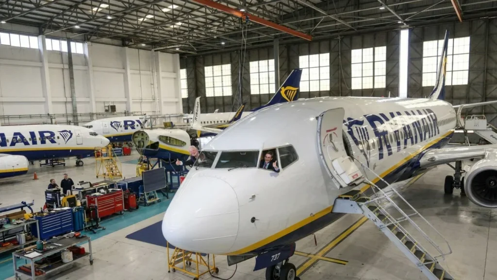 Vestea care schimba totul pentru romani. Alcoolul, interzis in aeroporturi dimineata?