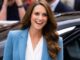 Pantalonii scurți de 65 de lire purtați de Kate Middleton s-au vândut aproape complet după provocarea Three Peaks