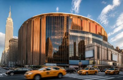 Taylor Swift s-ar căsători vineri la Madison Square Garden, iar designerul rochiei nu este confirmat