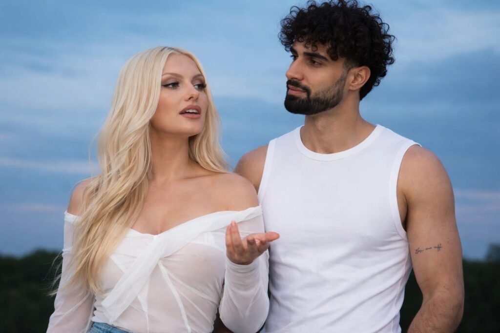 Alexandra Stan lansează o piesă nouă cu două zile înainte de a naște