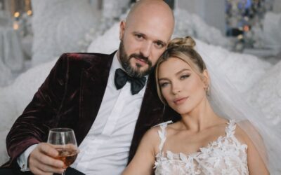 Lora pune capăt speculațiilor despre divorț și vorbește despre atacurile dure din online