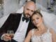 Lora pune capăt speculațiilor despre divorț și vorbește despre atacurile dure din online