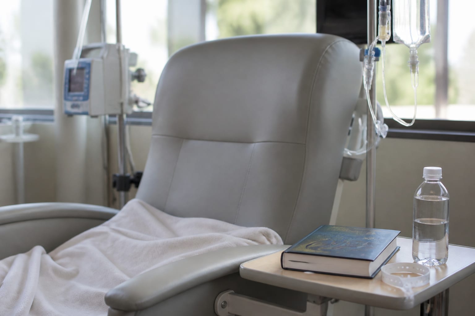Alina Pușcău urmează tratamentul pentru cancer în California, cu efecte adverse după chimioterapie